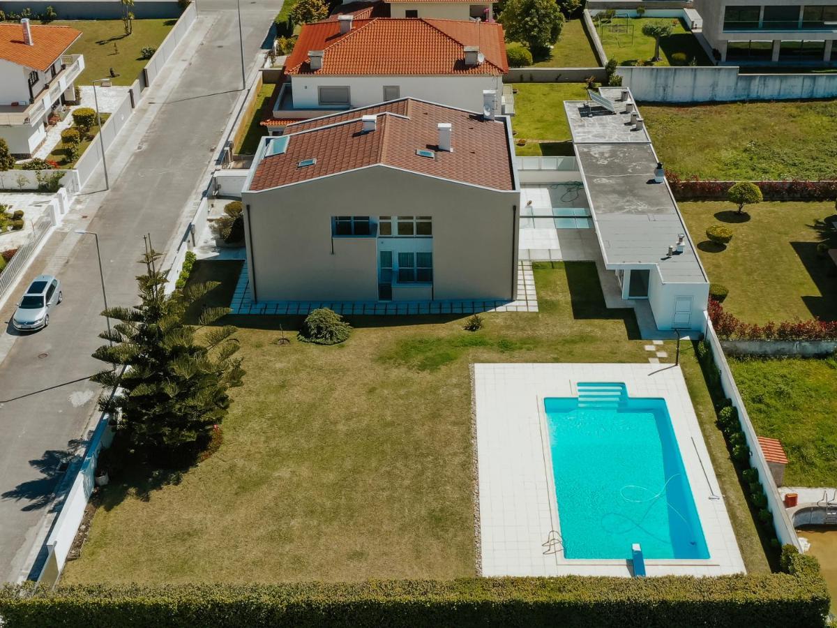 Regina Beach - Villa With Private Pool 维亚纳堡 外观 照片